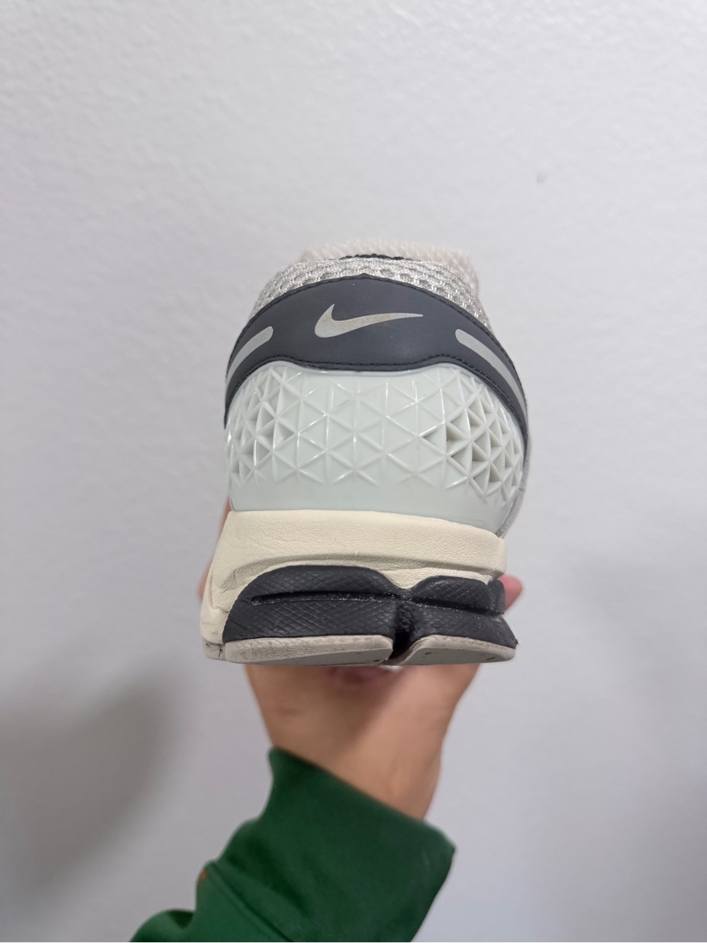 Nike Vomero 5 - Picture 3 of 9